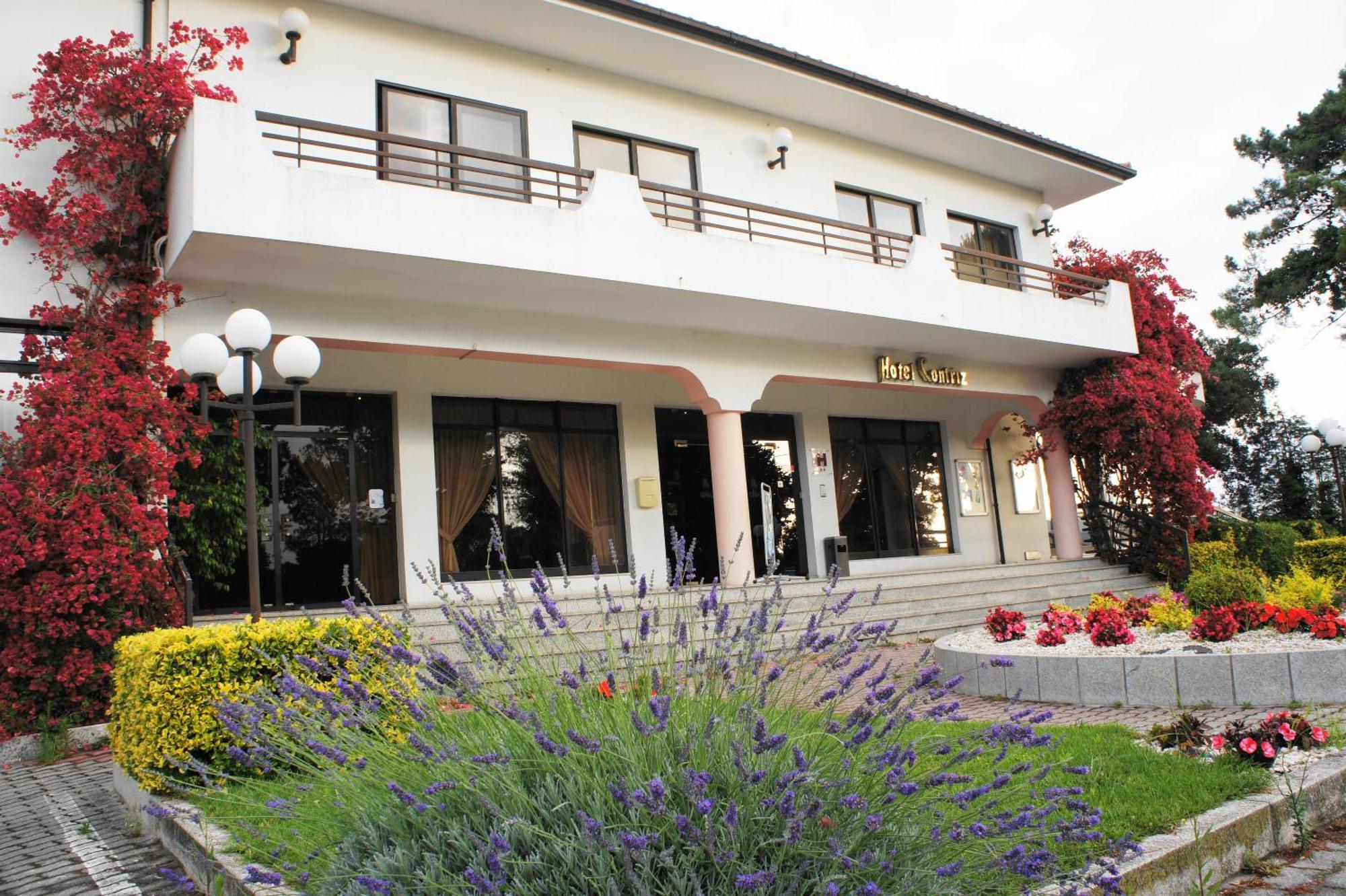 Hotel Contriz ポボア・デ・バルジン エクステリア 写真