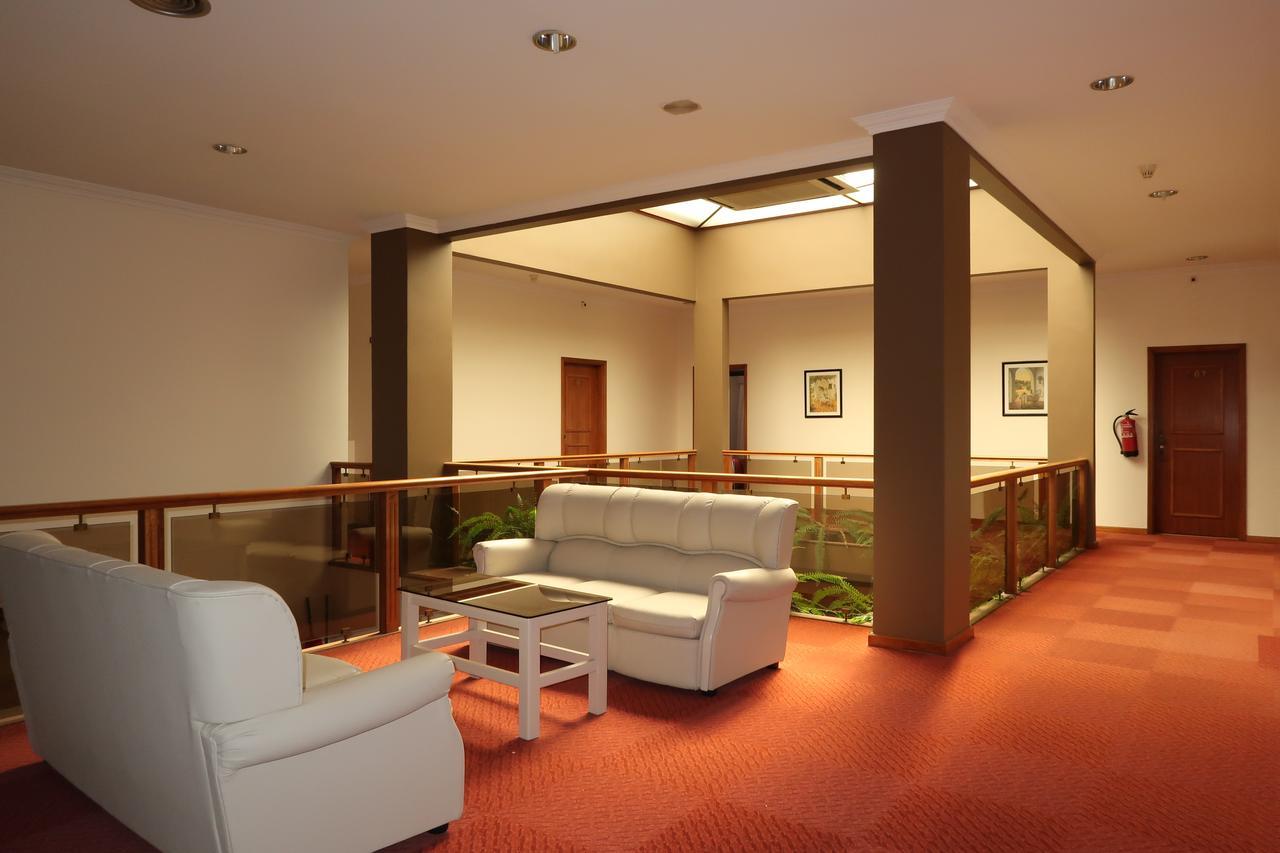 Hotel Contriz ポボア・デ・バルジン エクステリア 写真