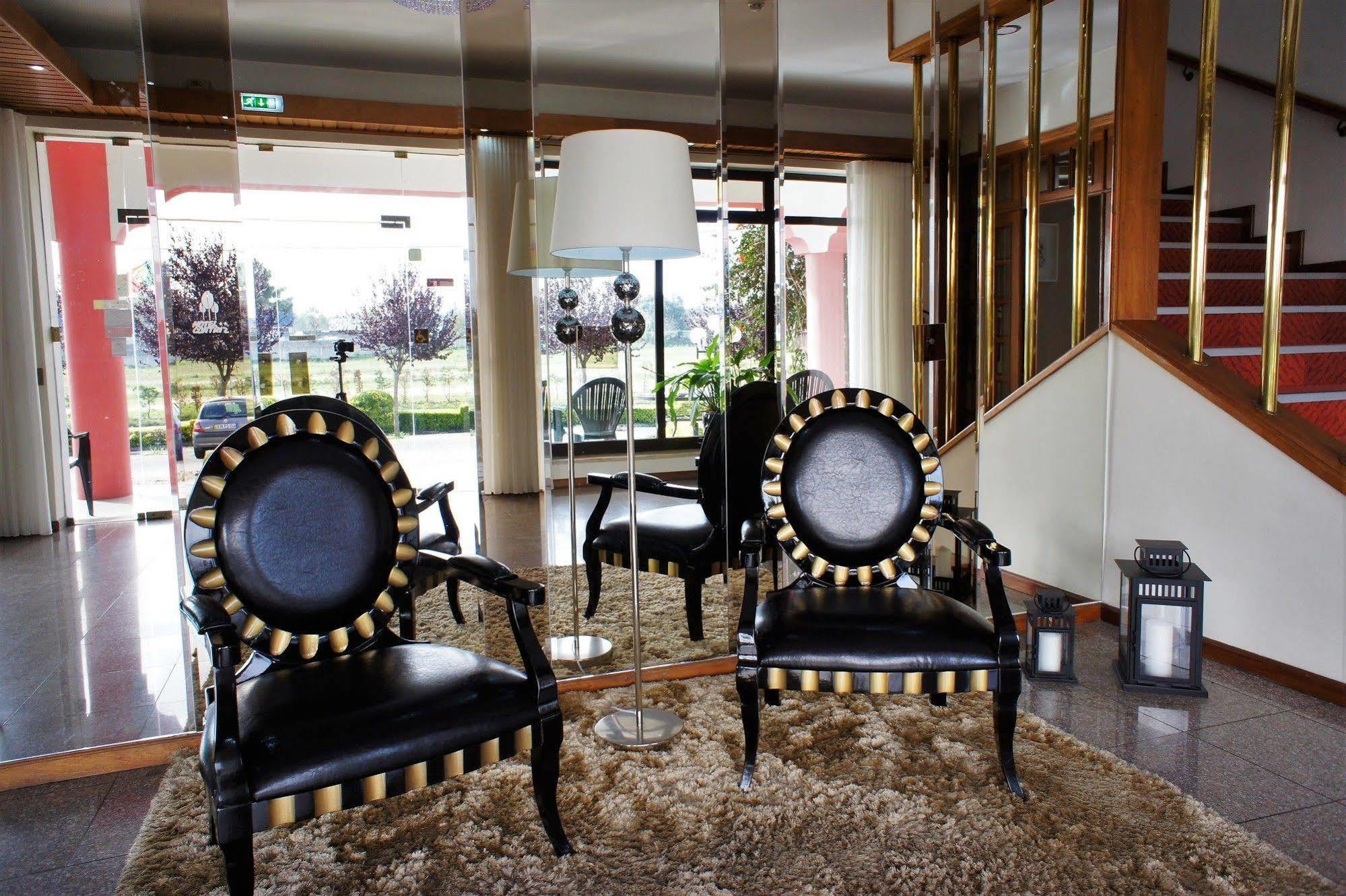 Hotel Contriz ポボア・デ・バルジン エクステリア 写真